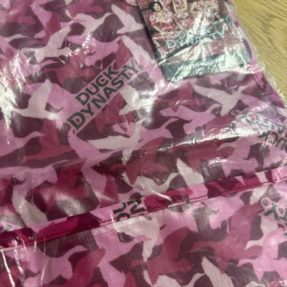 Duck‎ Dynasty Pink Camo Coated Toddler Bib - New in Package Lot Of 3